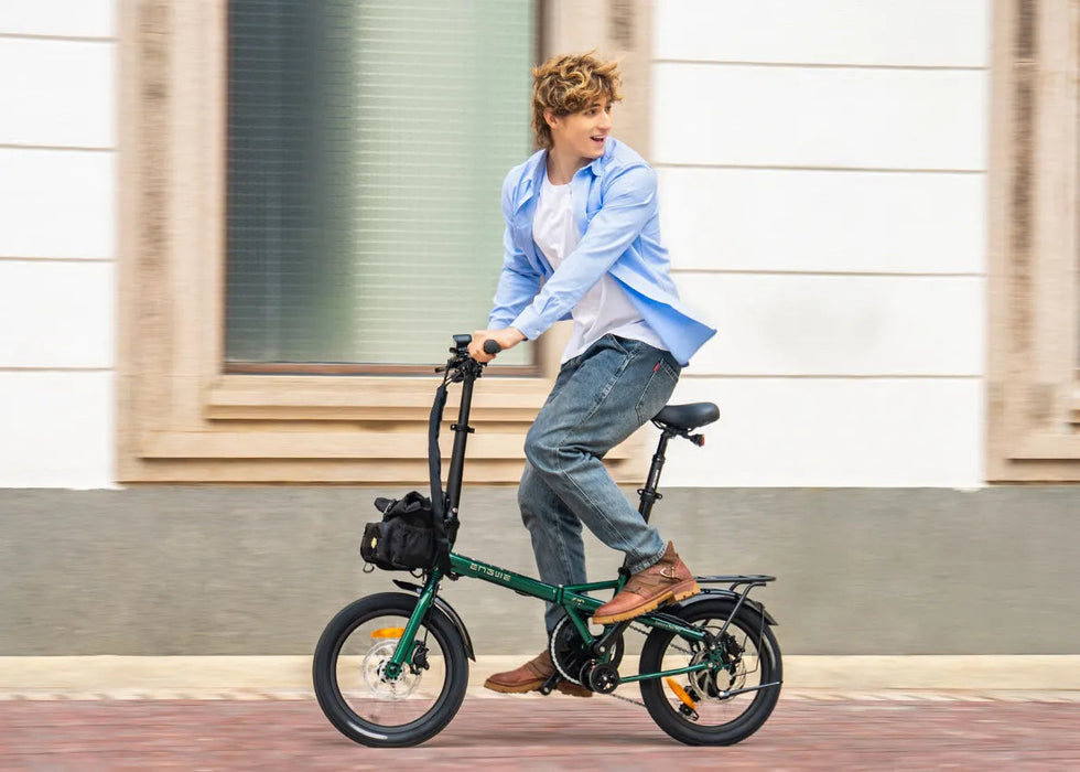 Desplazamientos Urbanos con Engwe Zip